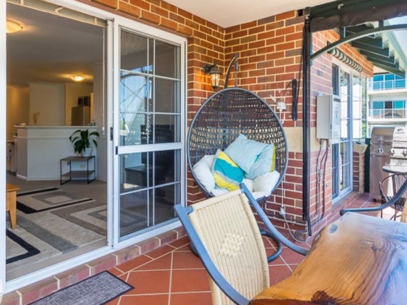 25/2 Preston Street, Como WA 6152