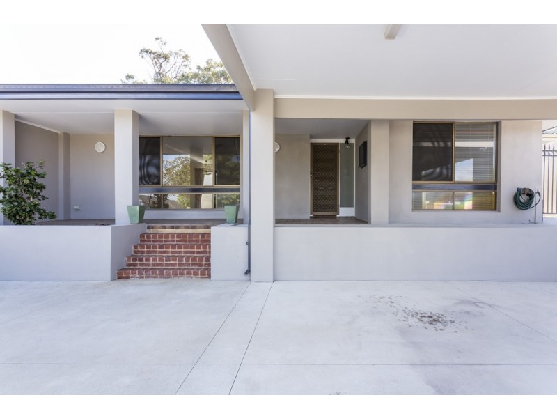 15 Windelya Road, Kardinya WA 6163