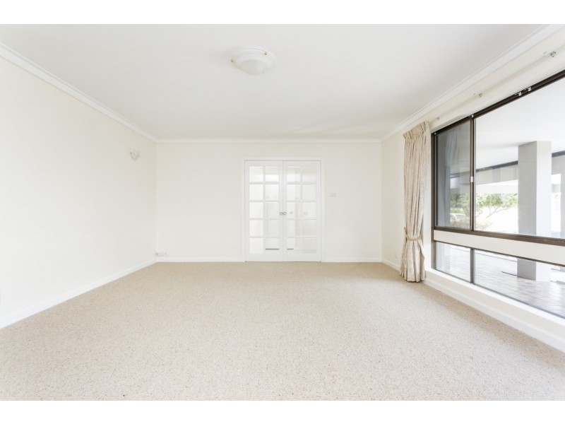 15 Windelya Road, Kardinya WA 6163