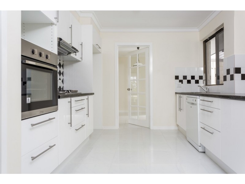 15 Windelya Road, Kardinya WA 6163