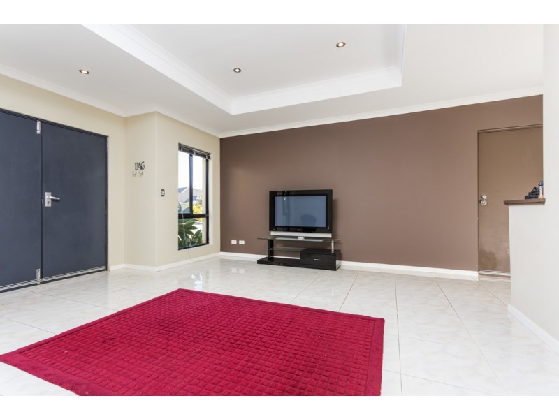 23 Gillen Way, Success WA 6164