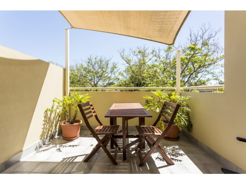 1/14 MacLeod Road, Applecross WA 6153