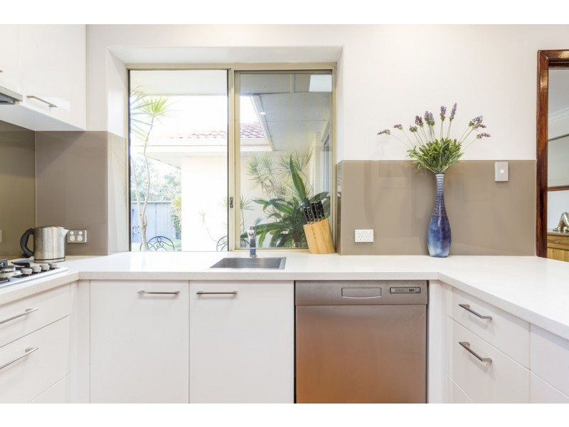 43 McBeth Way, Kardinya WA 6163