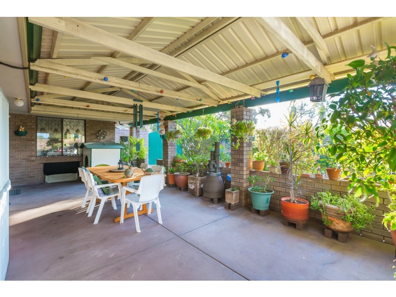 1 Grenadier Drive, Thornlie WA 6108