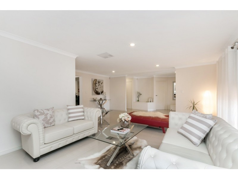 12 Wilsmore Grove, Kardinya WA 6163