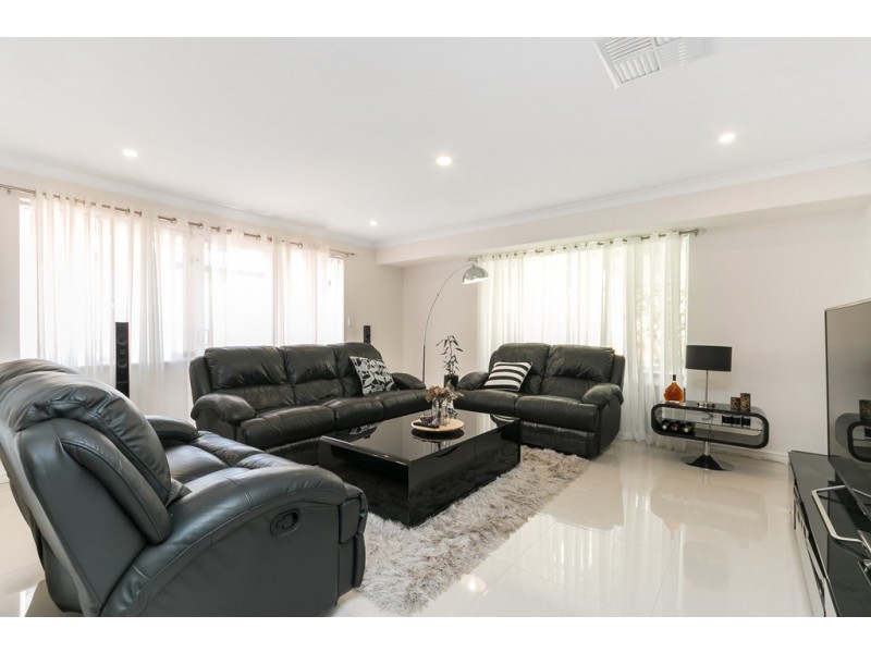 12 Wilsmore Grove, Kardinya WA 6163