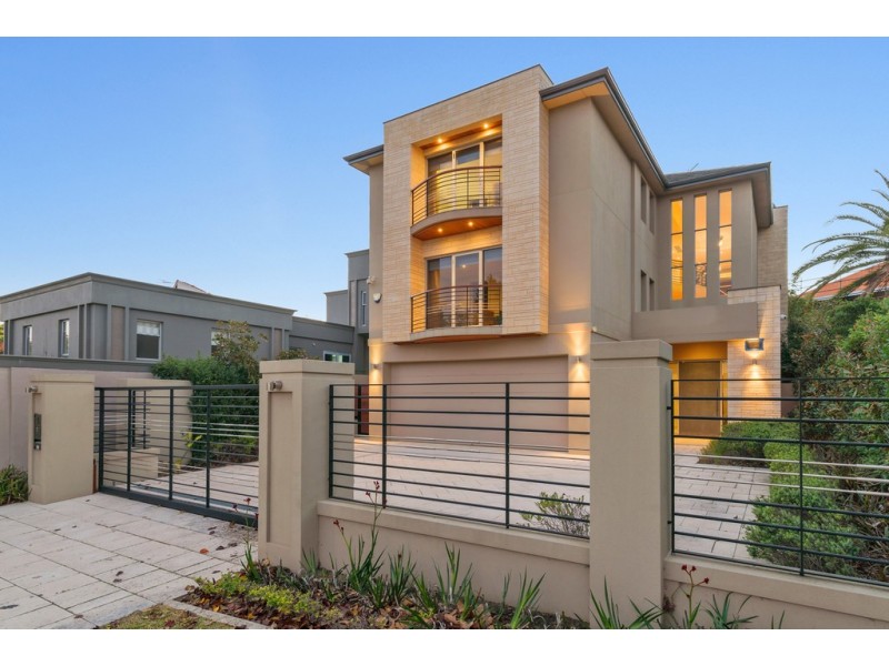 52 Duncraig Rd, Applecross WA 6153