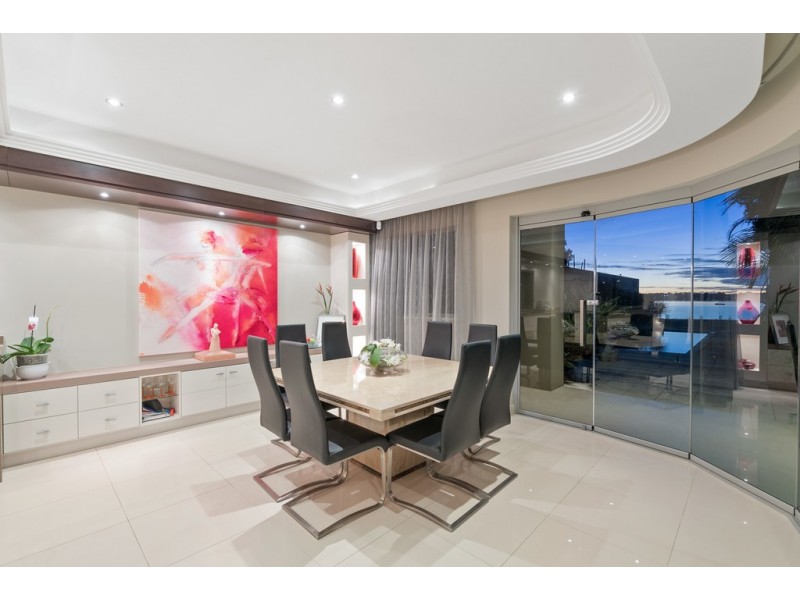 52 Duncraig Rd, Applecross WA 6153