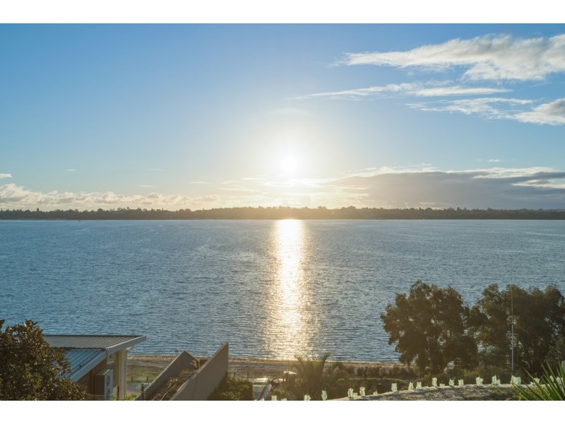 52 Duncraig Rd, Applecross WA 6153