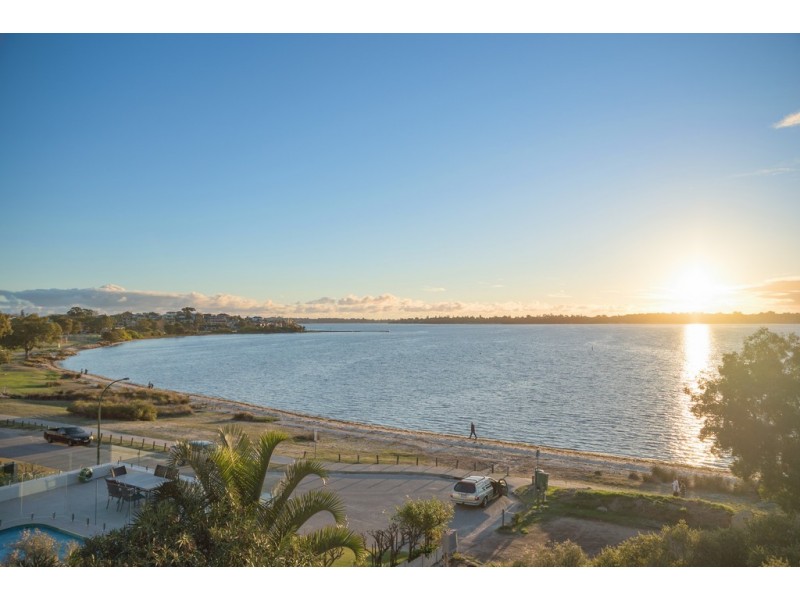 52 Duncraig Rd, Applecross WA 6153