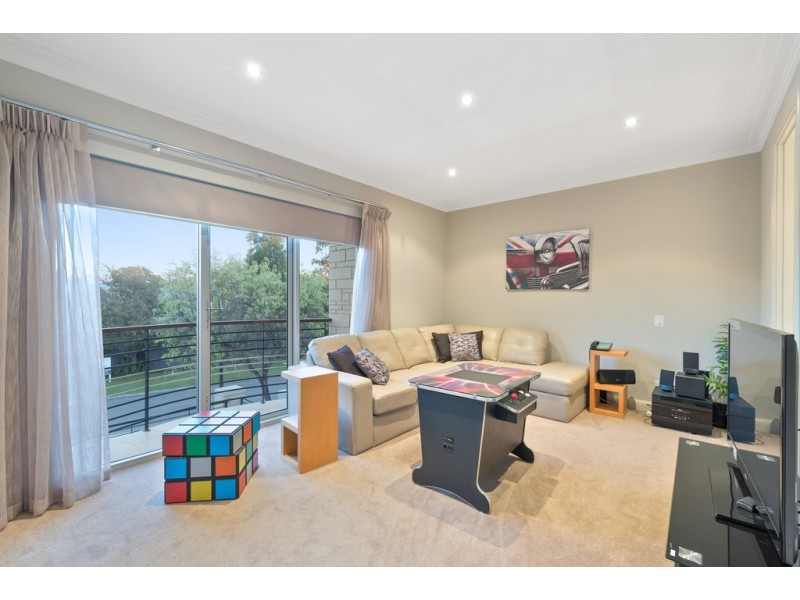 52 Duncraig Rd, Applecross WA 6153