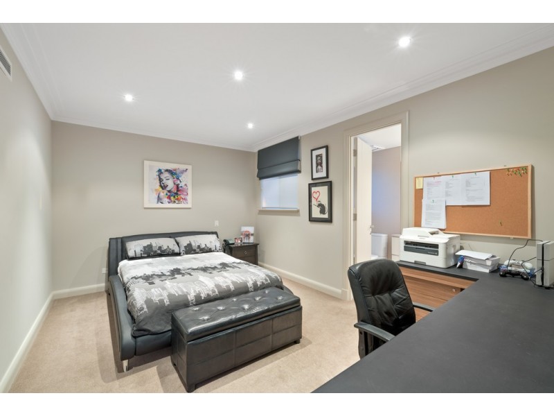 52 Duncraig Rd, Applecross WA 6153