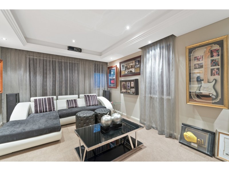 52 Duncraig Rd, Applecross WA 6153