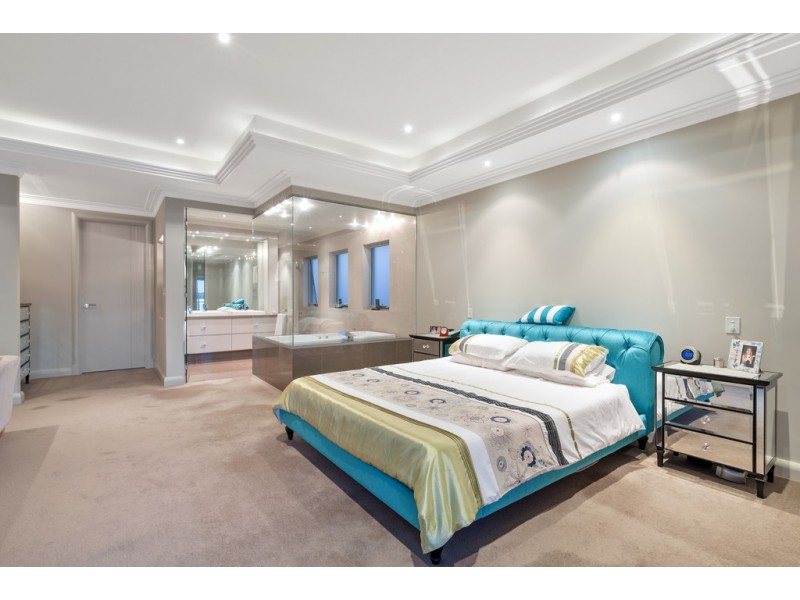 52 Duncraig Rd, Applecross WA 6153