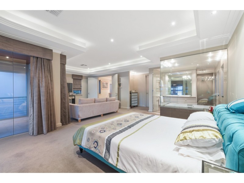 52 Duncraig Rd, Applecross WA 6153
