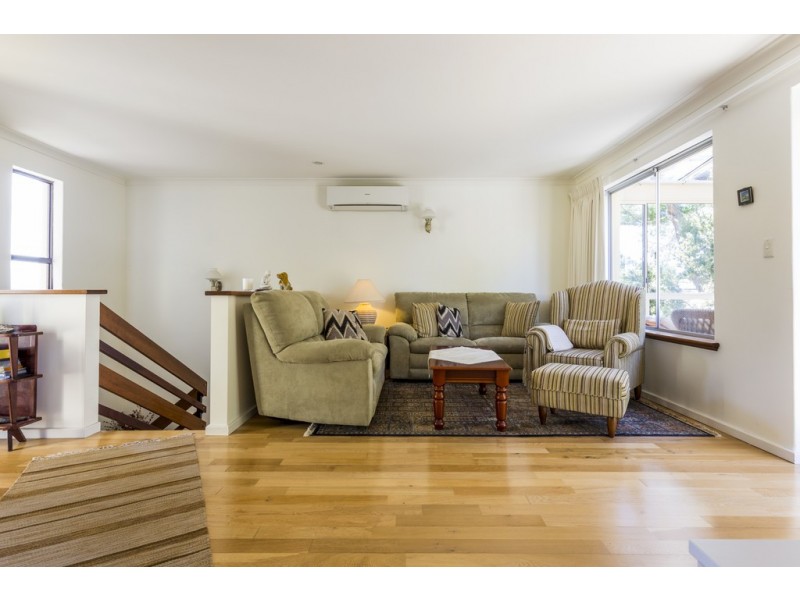 12 Stone Court, Kardinya WA 6163