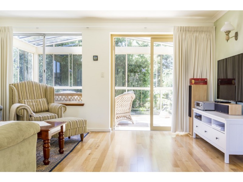 12 Stone Court, Kardinya WA 6163