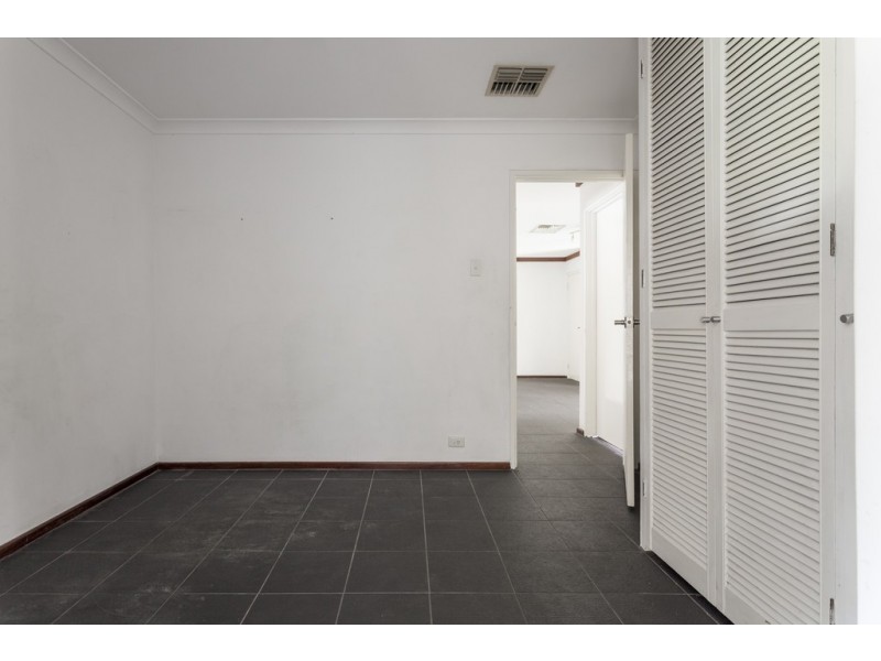 2 Aries Court, Shelley WA 6148