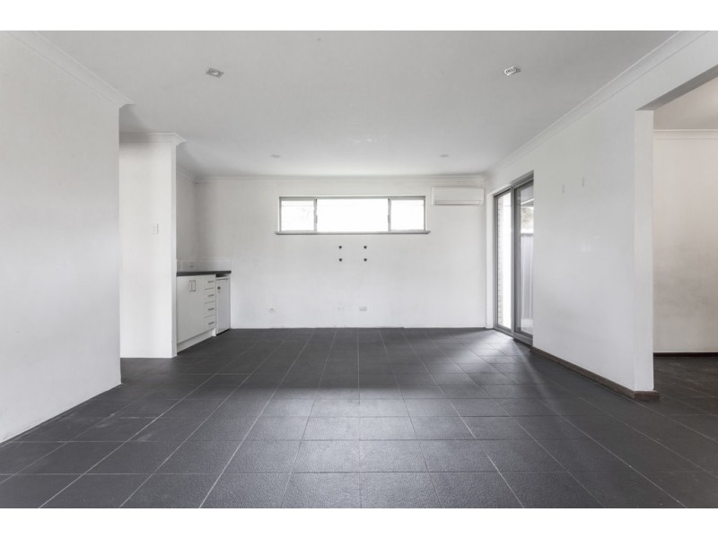 2 Aries Court, Shelley WA 6148