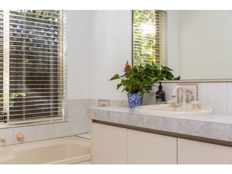 10B Selway Rd, Brentwood WA 6153