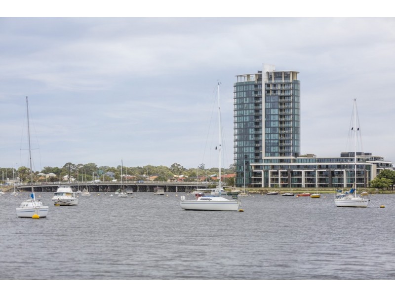 W4/70 Canning Beach Rd, Applecross WA 6153