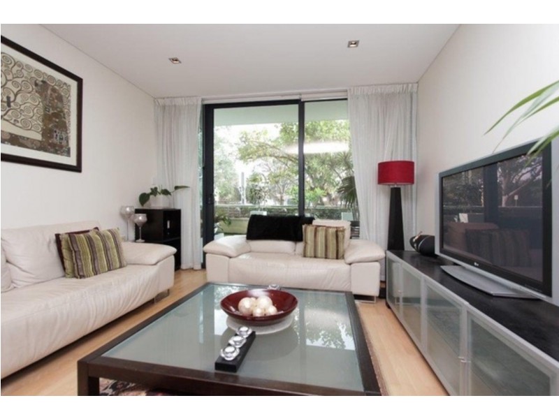 W4/70 Canning Beach Rd, Applecross WA 6153