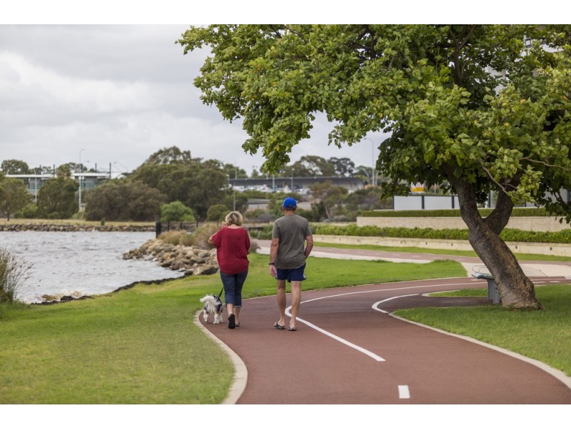 W4/70 Canning Beach Rd, Applecross WA 6153