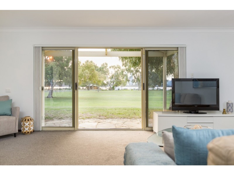 Unit 1, 41 Hurlingham Road, South Perth WA 6151