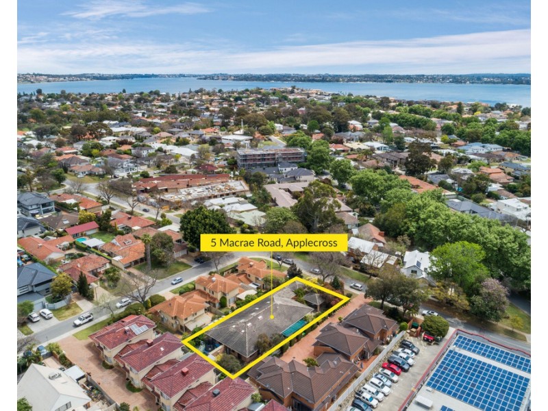 5 Macrae Road, Applecross WA 6153