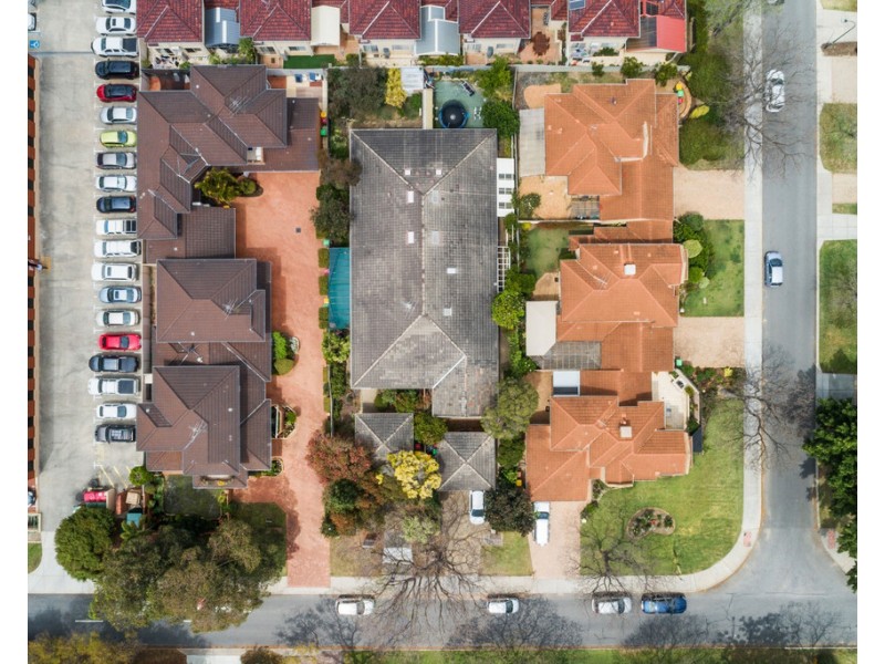 5 Macrae Road, Applecross WA 6153