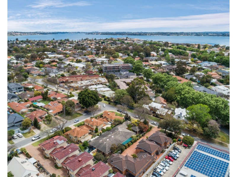 5 Macrae Road, Applecross WA 6153
