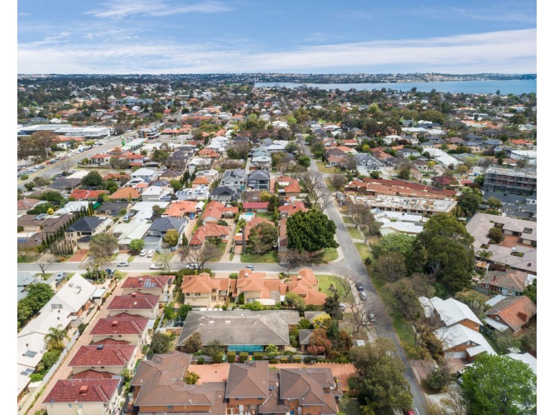 5 Macrae Road, Applecross WA 6153