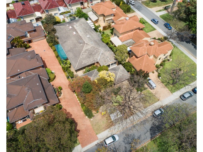 5 Macrae Road, Applecross WA 6153