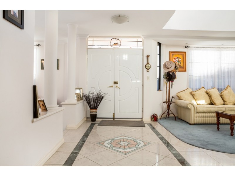 15 Clearwater Way, Ascot WA 6104