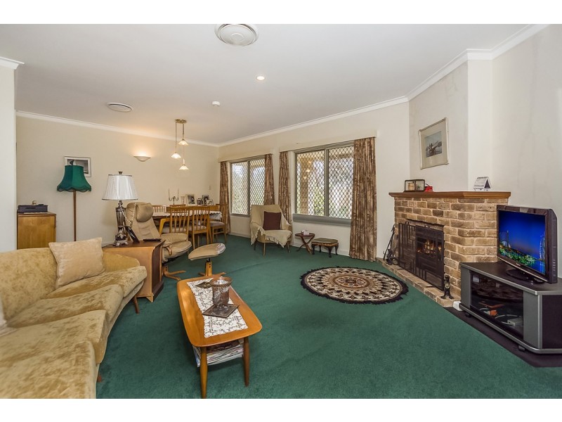 13 Dunvegan Road, Applecross WA 6153