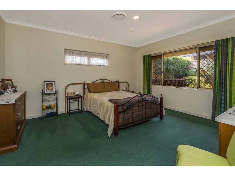 13 Dunvegan Road, Applecross WA 6153