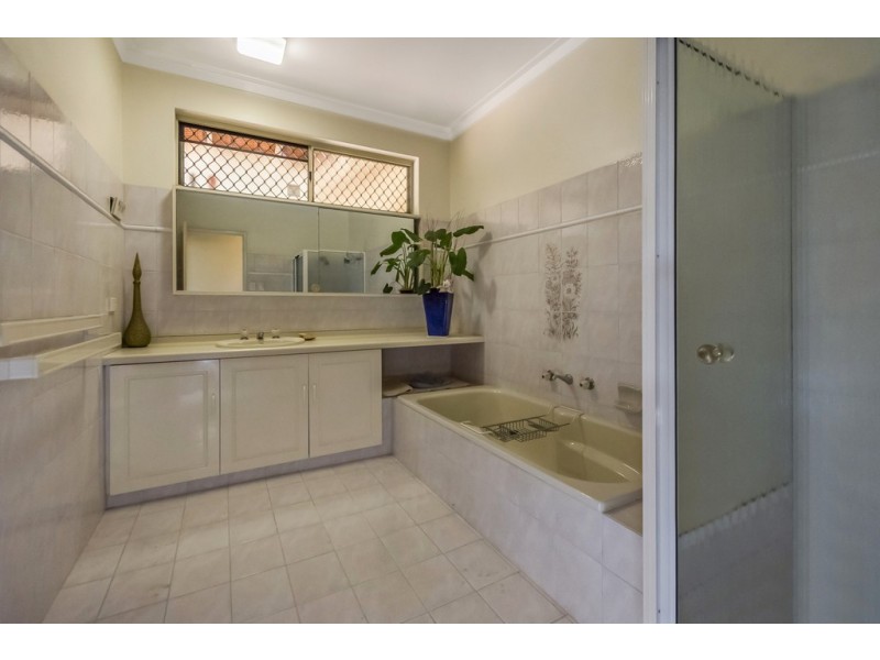 13 Dunvegan Road, Applecross WA 6153