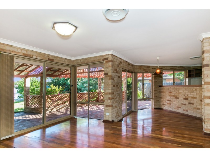 88 Anglesey Drive, Kardinya WA 6163