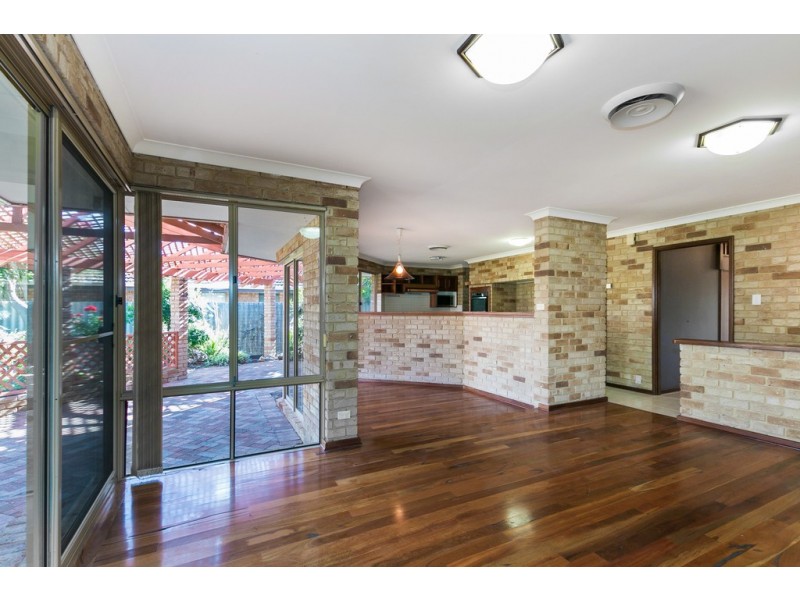 88 Anglesey Drive, Kardinya WA 6163