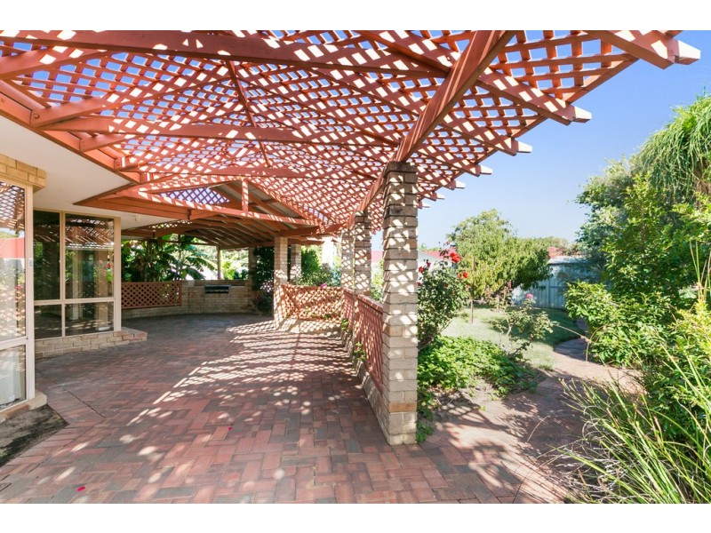 88 Anglesey Drive, Kardinya WA 6163