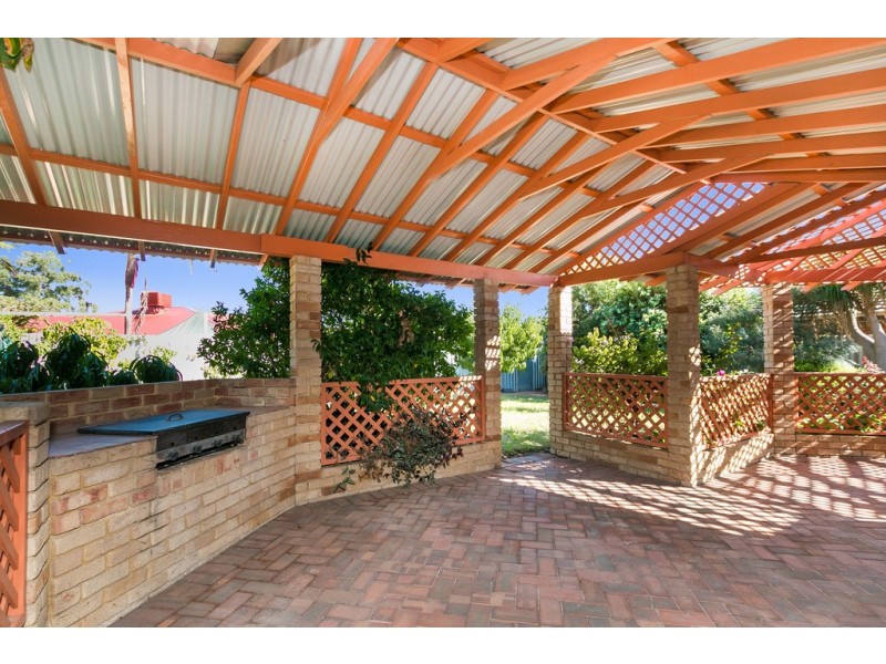 88 Anglesey Drive, Kardinya WA 6163