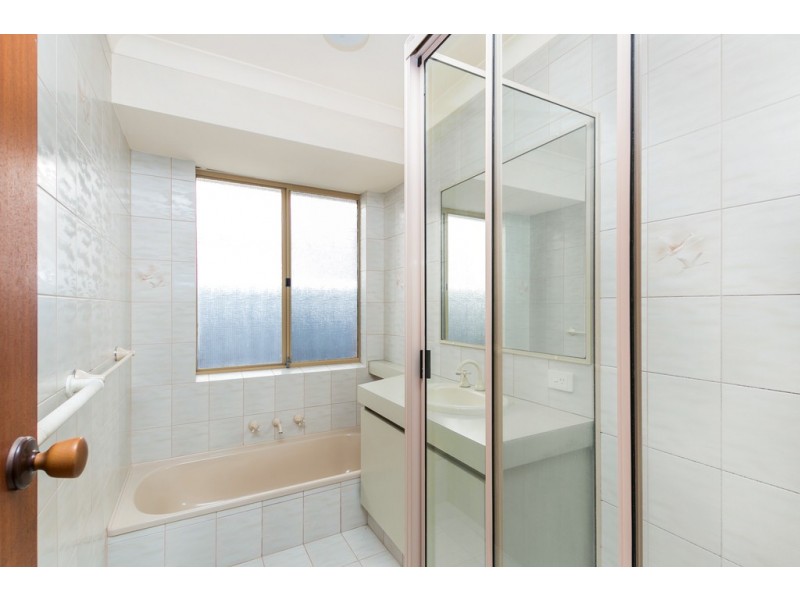 88 Anglesey Drive, Kardinya WA 6163