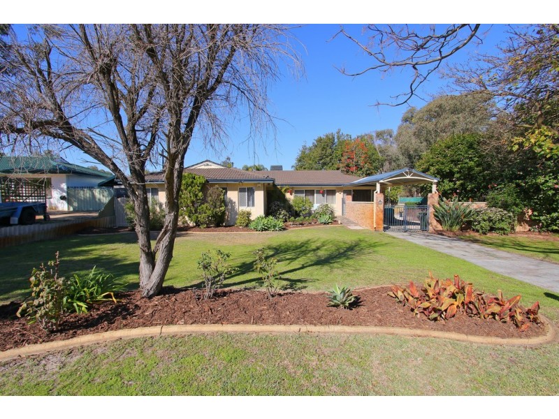 6 Renville Way, Lynwood WA 6147