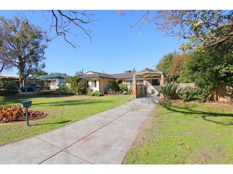 6 Renville Way, Lynwood WA 6147