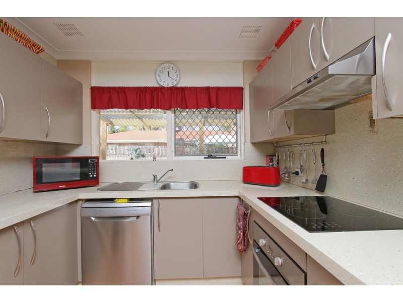 6 Renville Way, Lynwood WA 6147