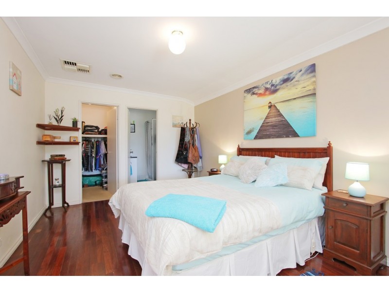 6 Renville Way, Lynwood WA 6147