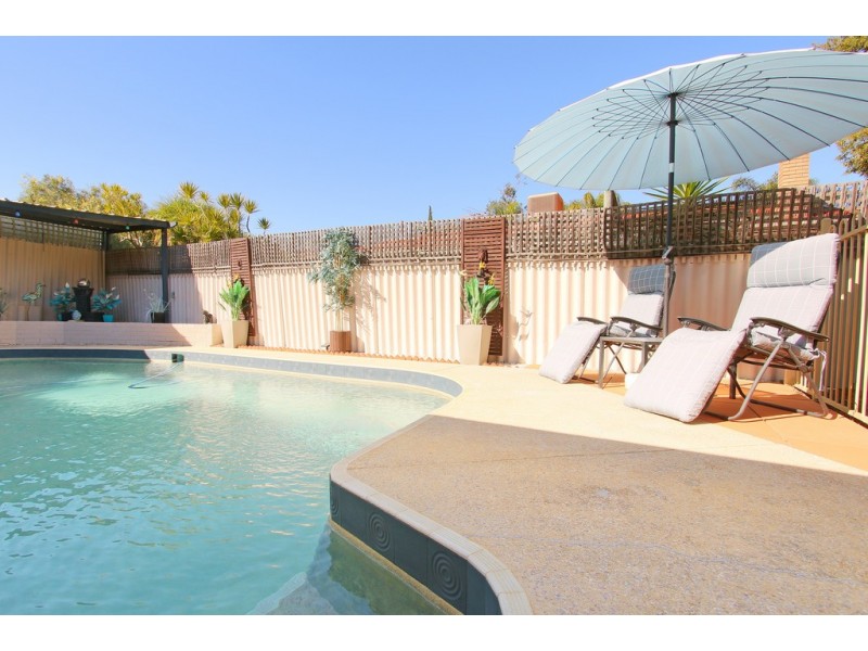 6 Renville Way, Lynwood WA 6147