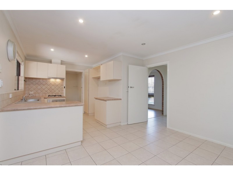 41 Hibbertia Crescent, Riverton WA 6148