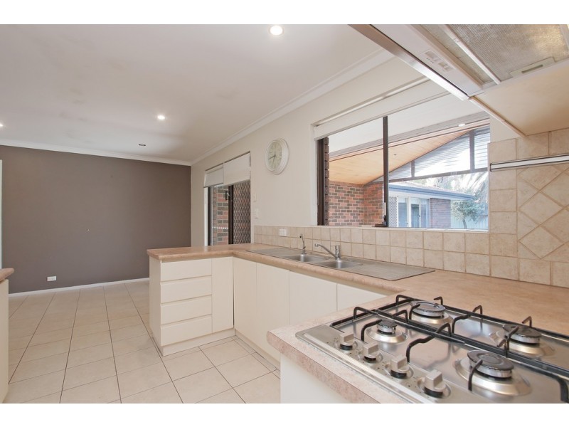 41 Hibbertia Crescent, Riverton WA 6148