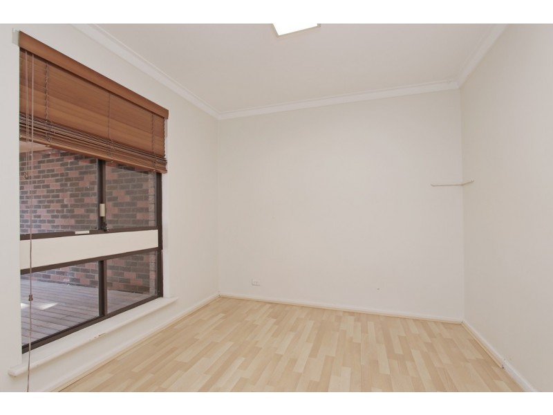 41 Hibbertia Crescent, Riverton WA 6148